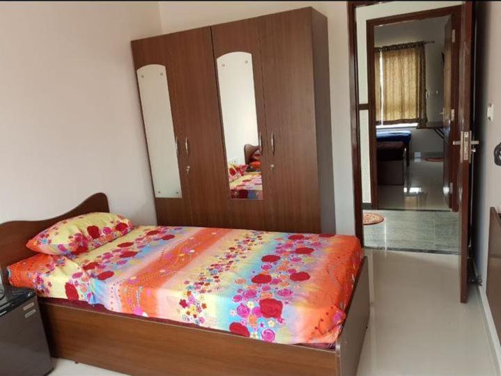 バンガロール Suyash Pg - Melange Bed & Breakfast エクステリア 写真